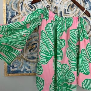 Beautiful off shoulder blouse Lily Pulitzer